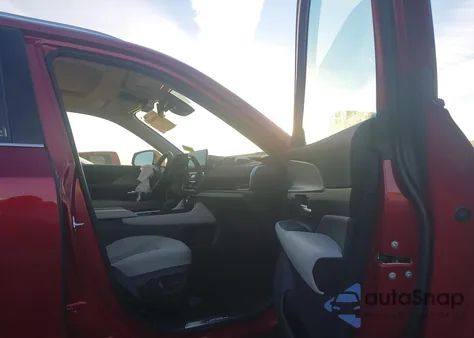 2025 Toyota Grand Highlander Hybrid Xle from USA, damaged, VIN 5TDACAB55SS053108